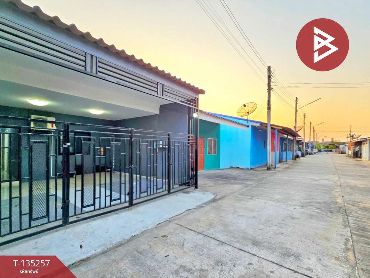 ขายทาวน์เฮ้าส์ หมู่บ้านวันดีแลนด์ นครปฐม พร้อมอยู่ 2