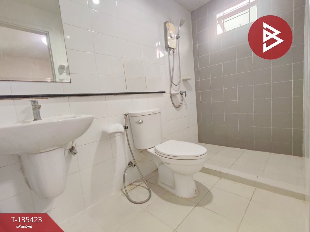 ขายทาวน์เฮ้าส์ หมู่บ้านเดอะวิลเลจ บางนา-วงแหวน 2 บางพลี สมุทรปราการ 4