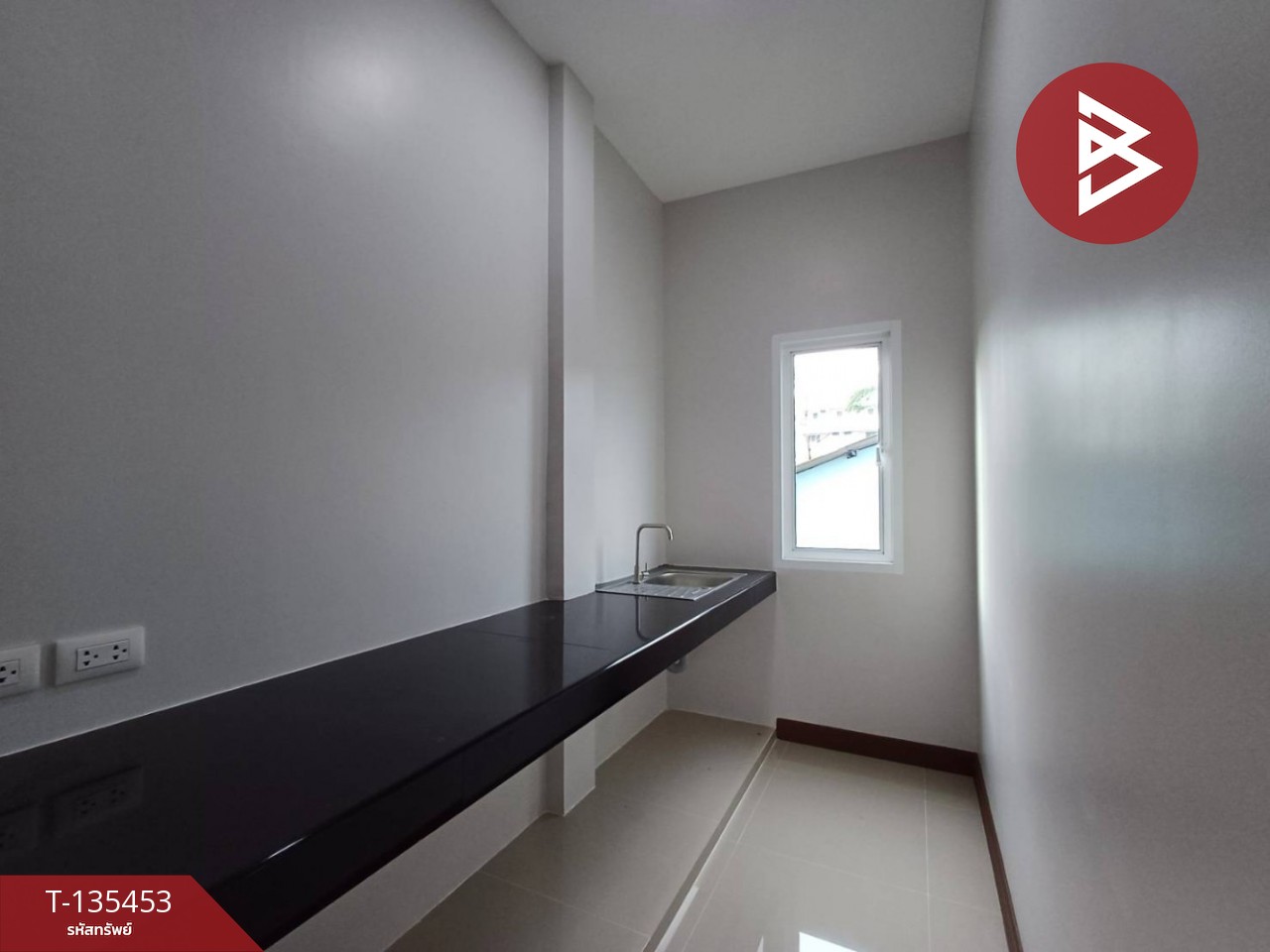 ขายทาวน์เฮ้าส์ 2 ชั้น เนื้อที่ 18.3 ตร.วา ลาดใหญ่ สมุทรสงคราม 12