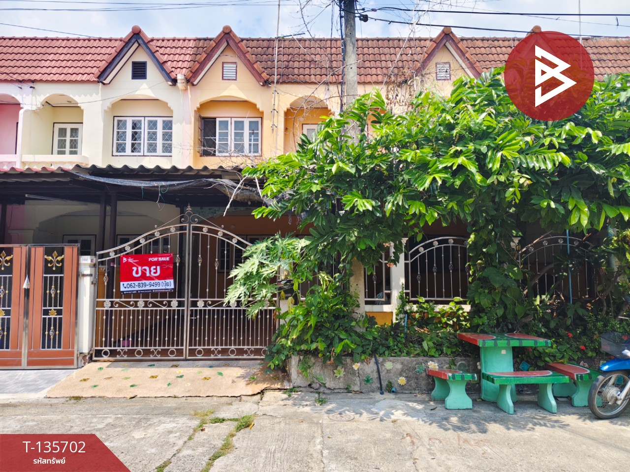 ขายทาวน์เฮ้าส์ 2 หลังคู่ หมู่บ้านเกษมเพชรวิลล่า นครปฐม 1