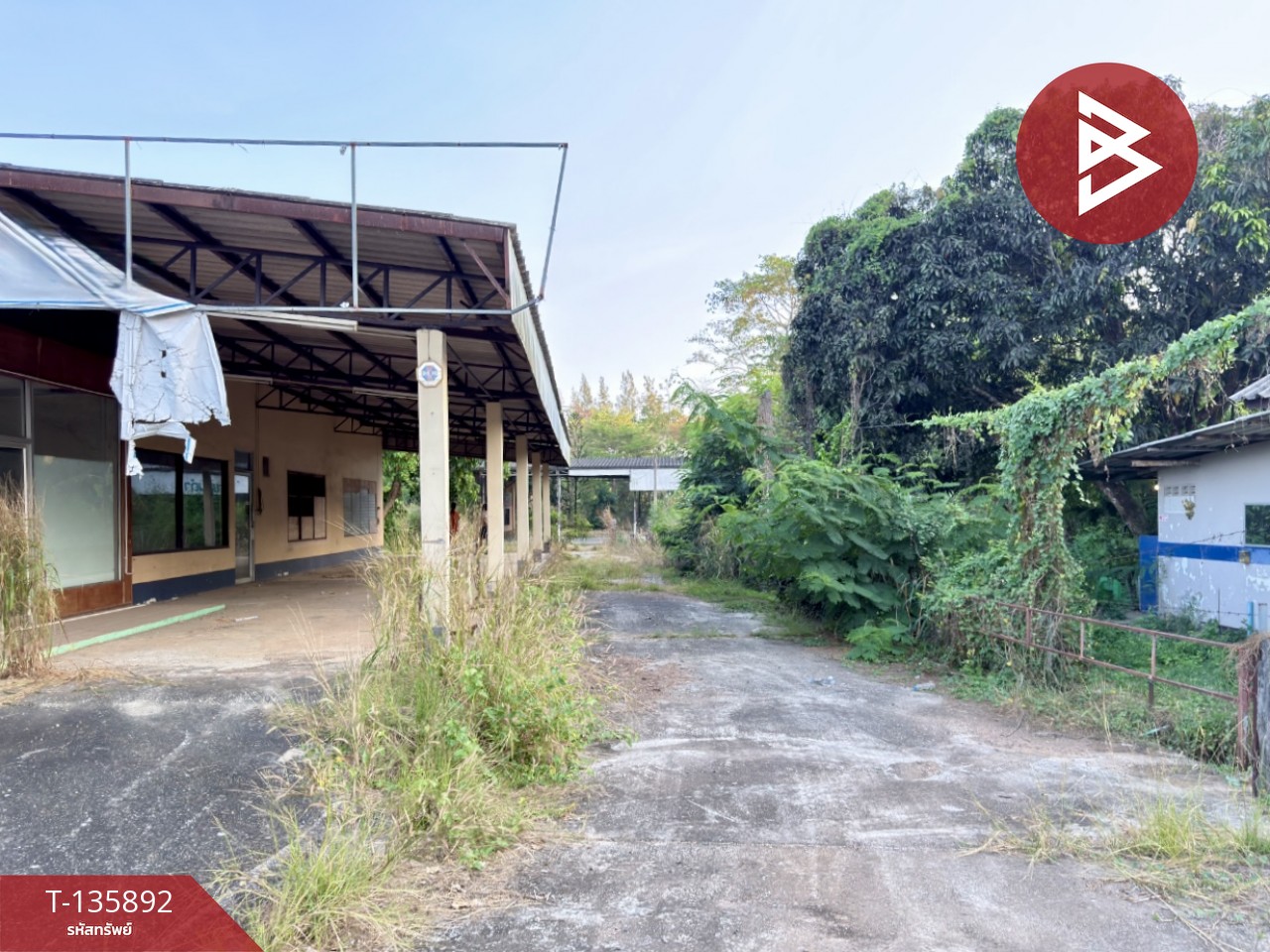 ขายที่ดิน เนื้อที่ 2 ไร่ 1 งาน 2 ตร.วา เพ ระยอง 2