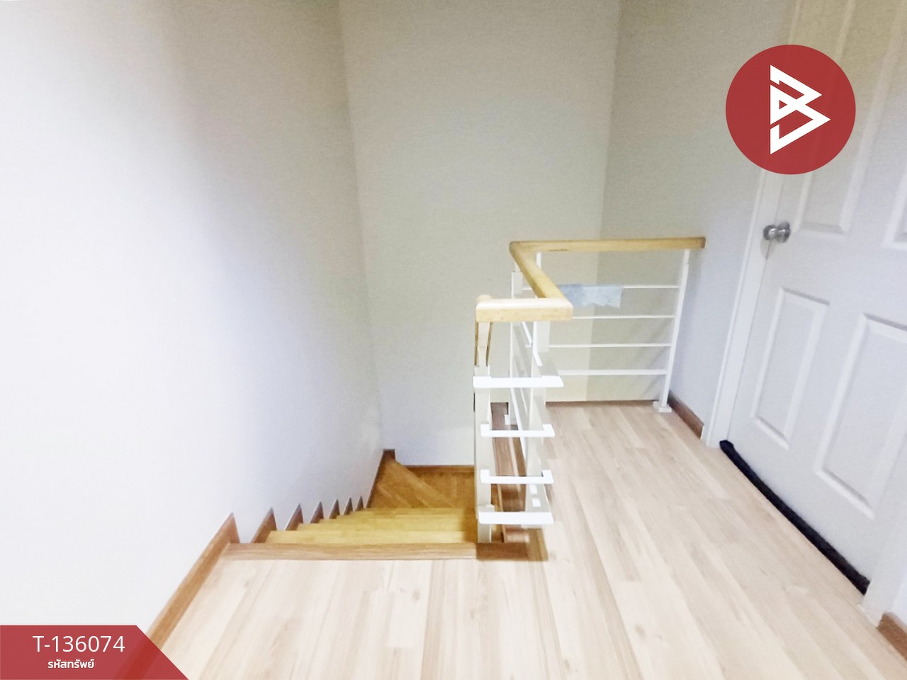 ขายทาวน์เฮ้าส์ หมู่บ้านดีเอกชัยพลัส สมุทรสาคร พร้อมเข้าอยู่ 8