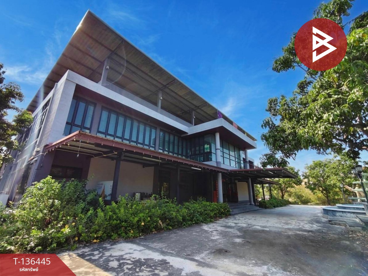 ขายบ้านเดี่ยวหลังใหญ่ พร้อมที่ดิน เนื้อที่ 2 ไร่ 1 งาน 41.4 ตร.วา นครปฐม 1