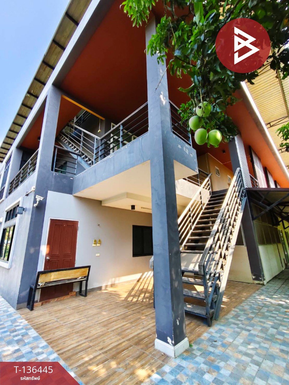 ขายบ้านเดี่ยวหลังใหญ่ พร้อมที่ดิน เนื้อที่ 2 ไร่ 1 งาน 41.4 ตร.วา นครปฐม 2