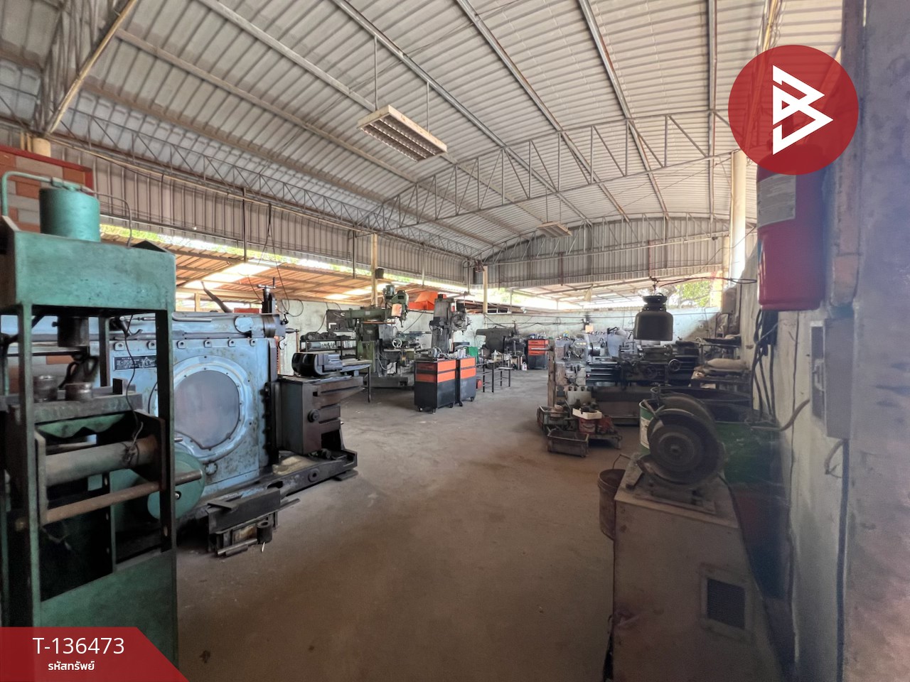 ขายโกดังพร้อมที่ดิน เนื้อที่ 1 ไร่ 1 งาน 6 ตารางวา นครปฐม ทำเลดี 3