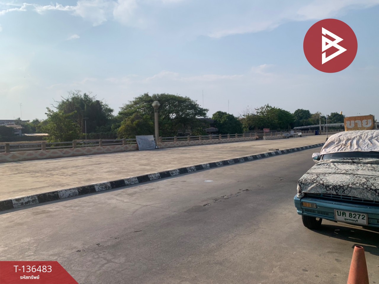 ขายที่ดินพร้อมบ้านไม้ เนื้อที่ 57.7 ตารางวา ทำเลดีติดถนน สุพรรณบุรี 9