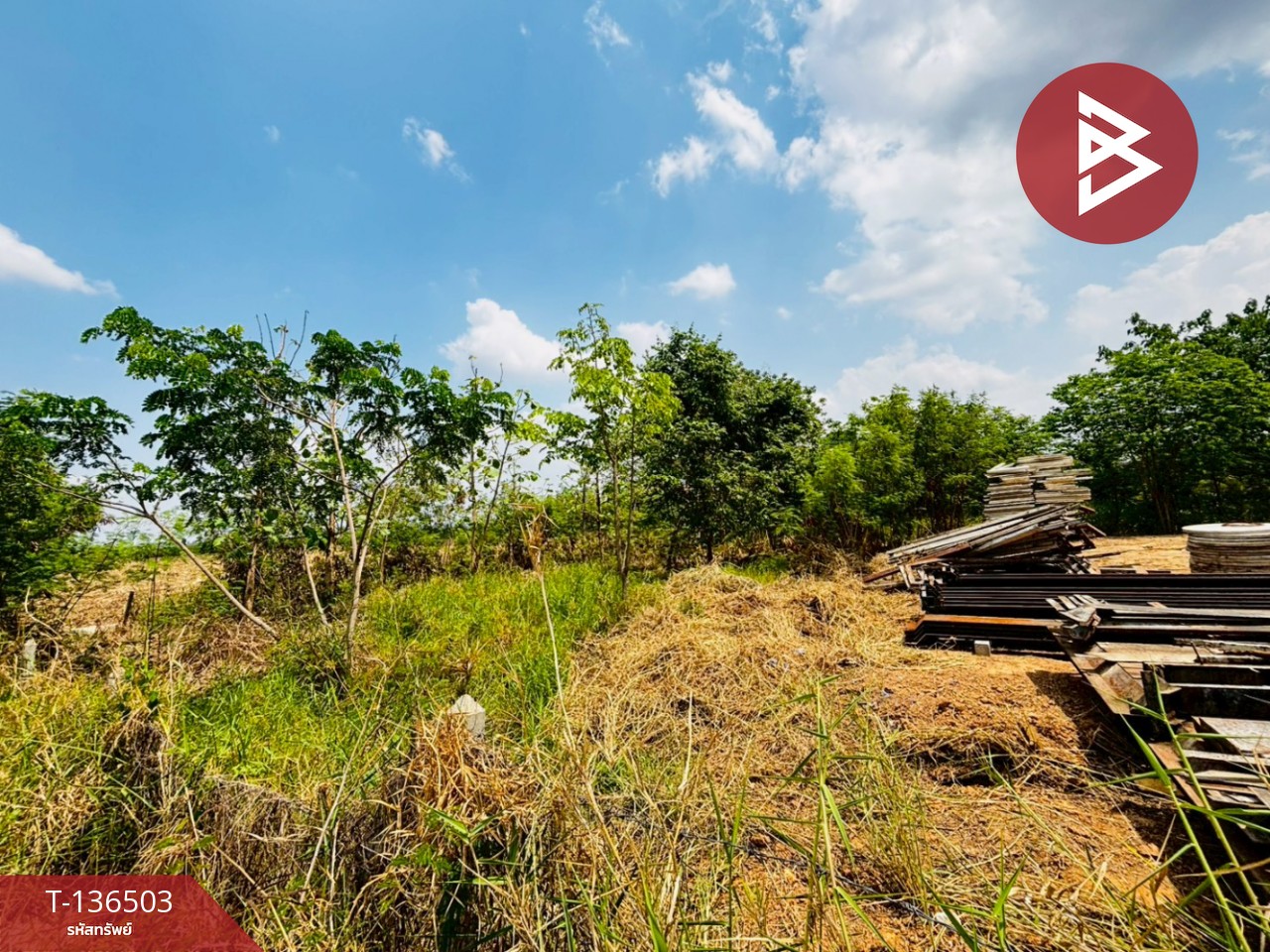 ขายที่ดินพร้อมสิ่งปลูกสร้าง เนื้อที่ 2 งาน อ.ท่าม่วง กาญจนบุรี ทำเลดีติดถนน 10