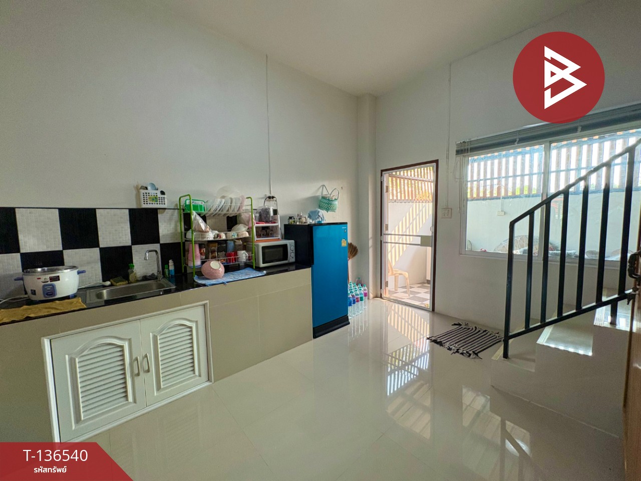 ขายทาวน์เฮ้าส์ เนื้อที่ 30.7 ตารางวา บ้านกล้วย ชัยนาท 4