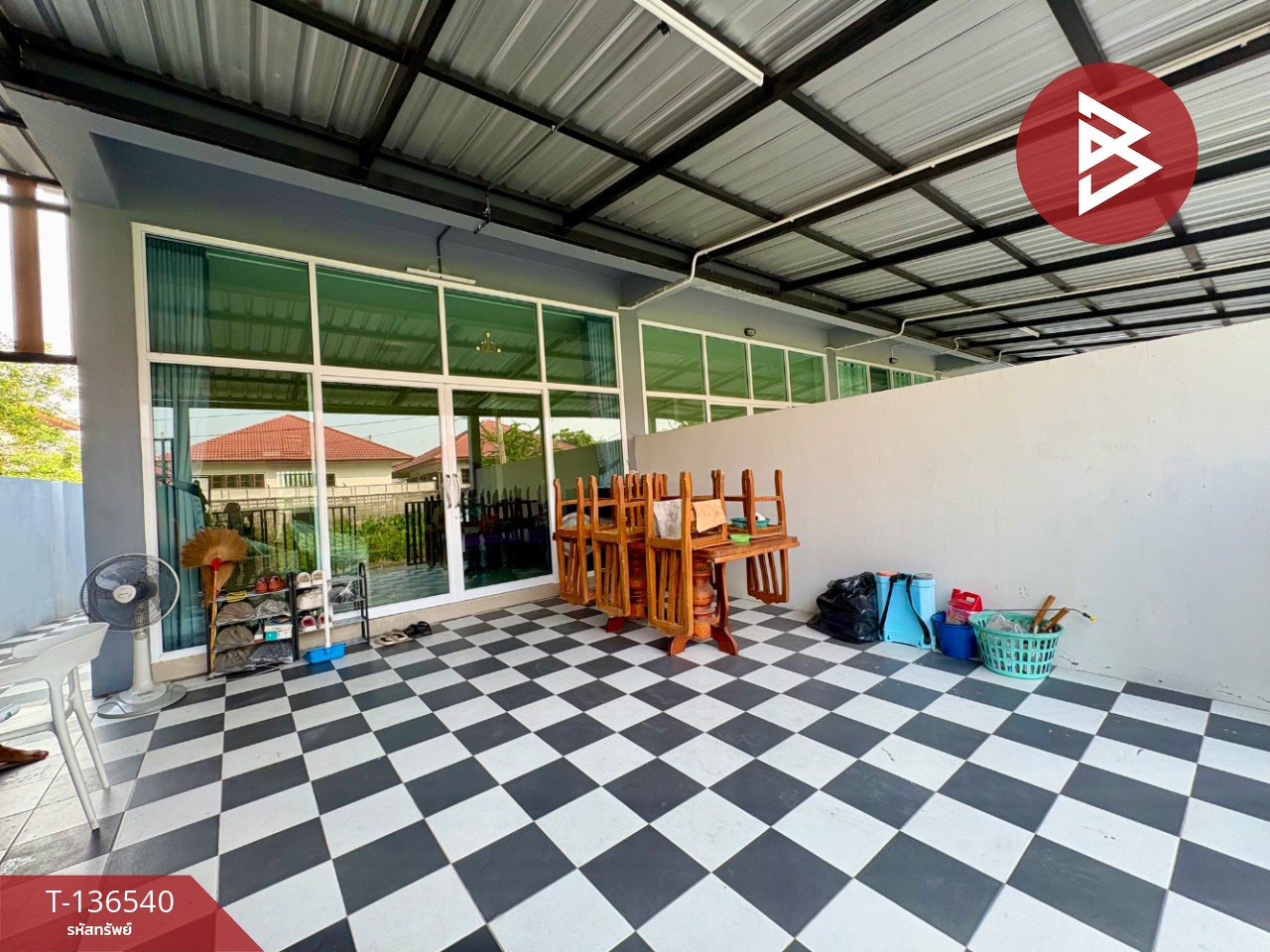 ขายทาวน์เฮ้าส์ เนื้อที่ 30.7 ตารางวา บ้านกล้วย ชัยนาท 2