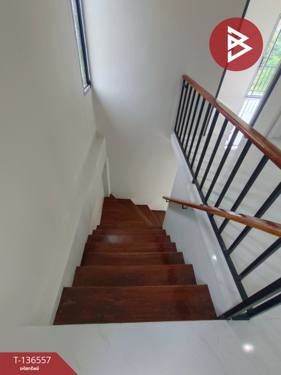 ขายบ้านเดี่ยว 2 ชั้น เนื้อที่ 37.3 ตารางวา ต.หนองเสม็ด ตราด ทำเลดีติดถนน 6