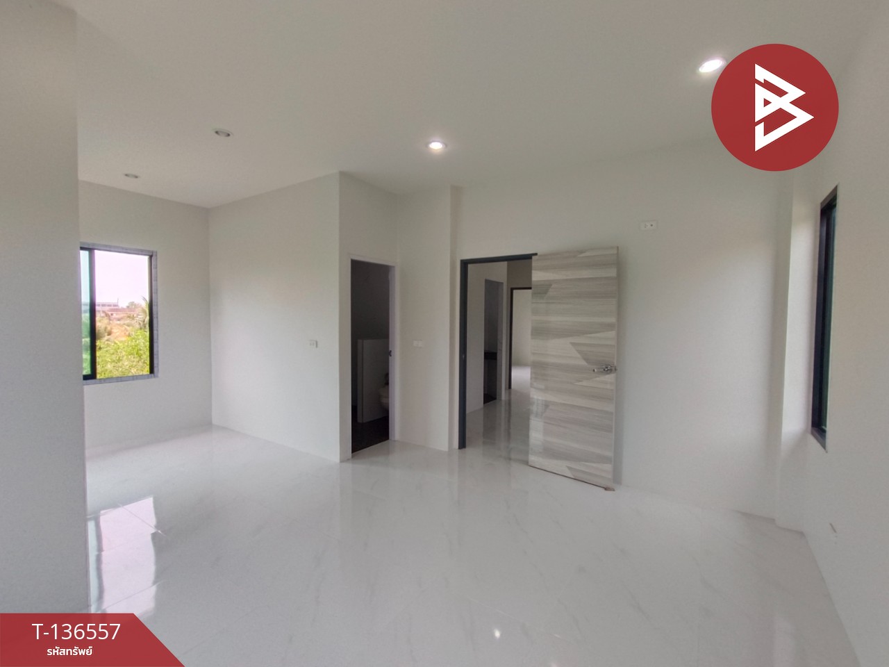 ขายบ้านเดี่ยว 2 ชั้น เนื้อที่ 37.3 ตารางวา ต.หนองเสม็ด ตราด ทำเลดีติดถนน 12