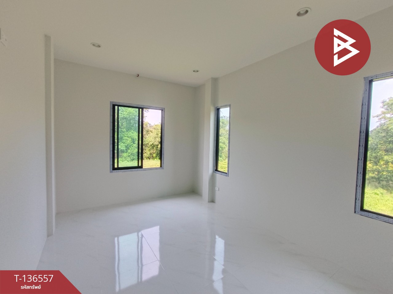 ขายบ้านเดี่ยว 2 ชั้น เนื้อที่ 37.3 ตารางวา ต.หนองเสม็ด ตราด ทำเลดีติดถนน 7