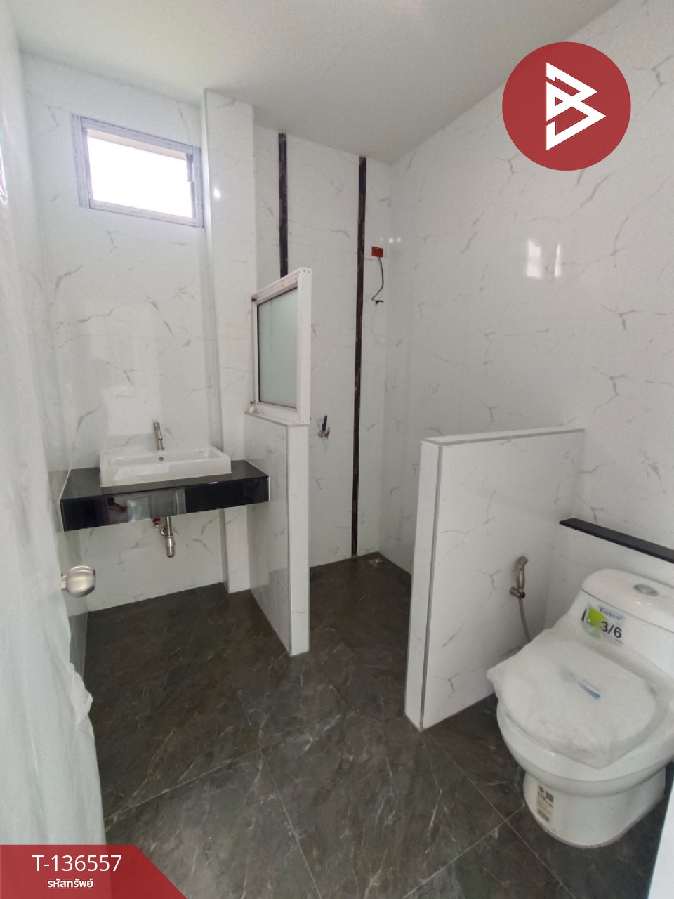 ขายบ้านเดี่ยว 2 ชั้น เนื้อที่ 37.3 ตารางวา ต.หนองเสม็ด ตราด ทำเลดีติดถนน 10