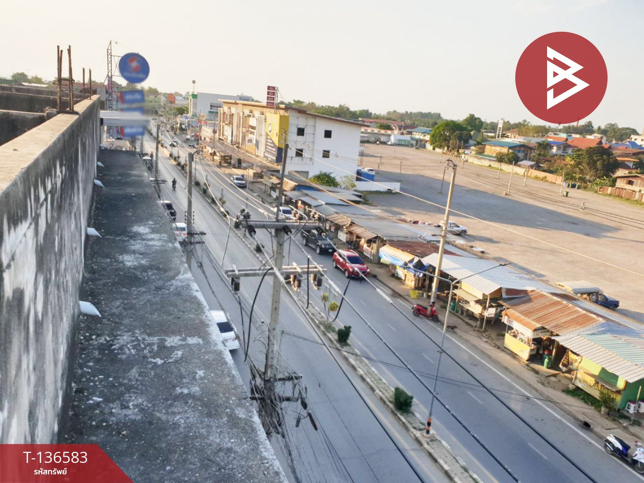 ขายอาคารพาณิชย์ 3 ชั้น เนื้อที่ 16 ตร.วา ชุมแสง นครสวรรค์ 11