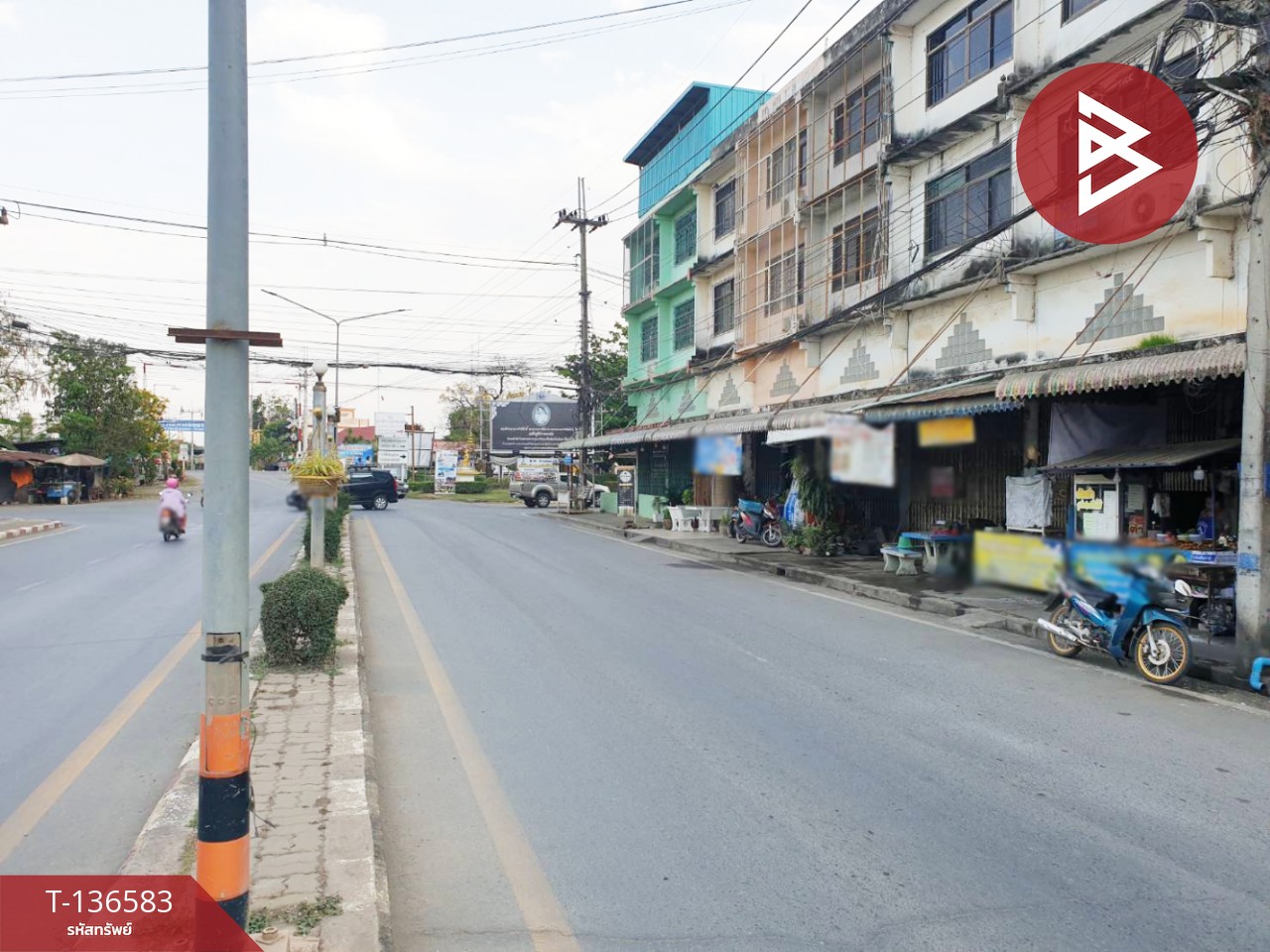 ขายอาคารพาณิชย์ 3 ชั้น เนื้อที่ 16 ตร.วา ชุมแสง นครสวรรค์ 13