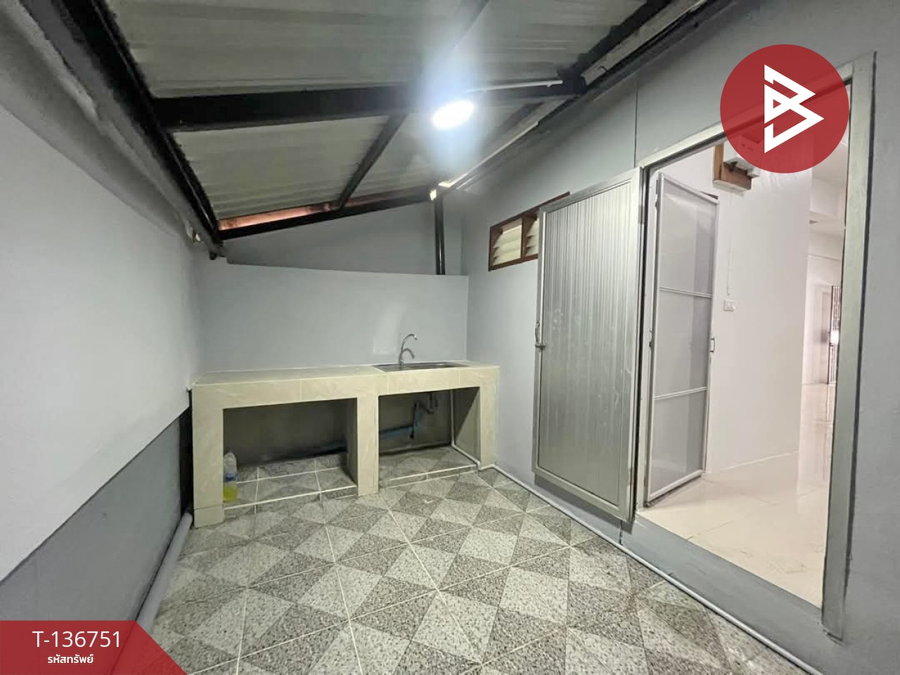 ขายทาวน์เฮ้าส์ หมู่บ้านวโรชา6 เทพารักษ์ บางบ่อ สมุทรปราการ 4