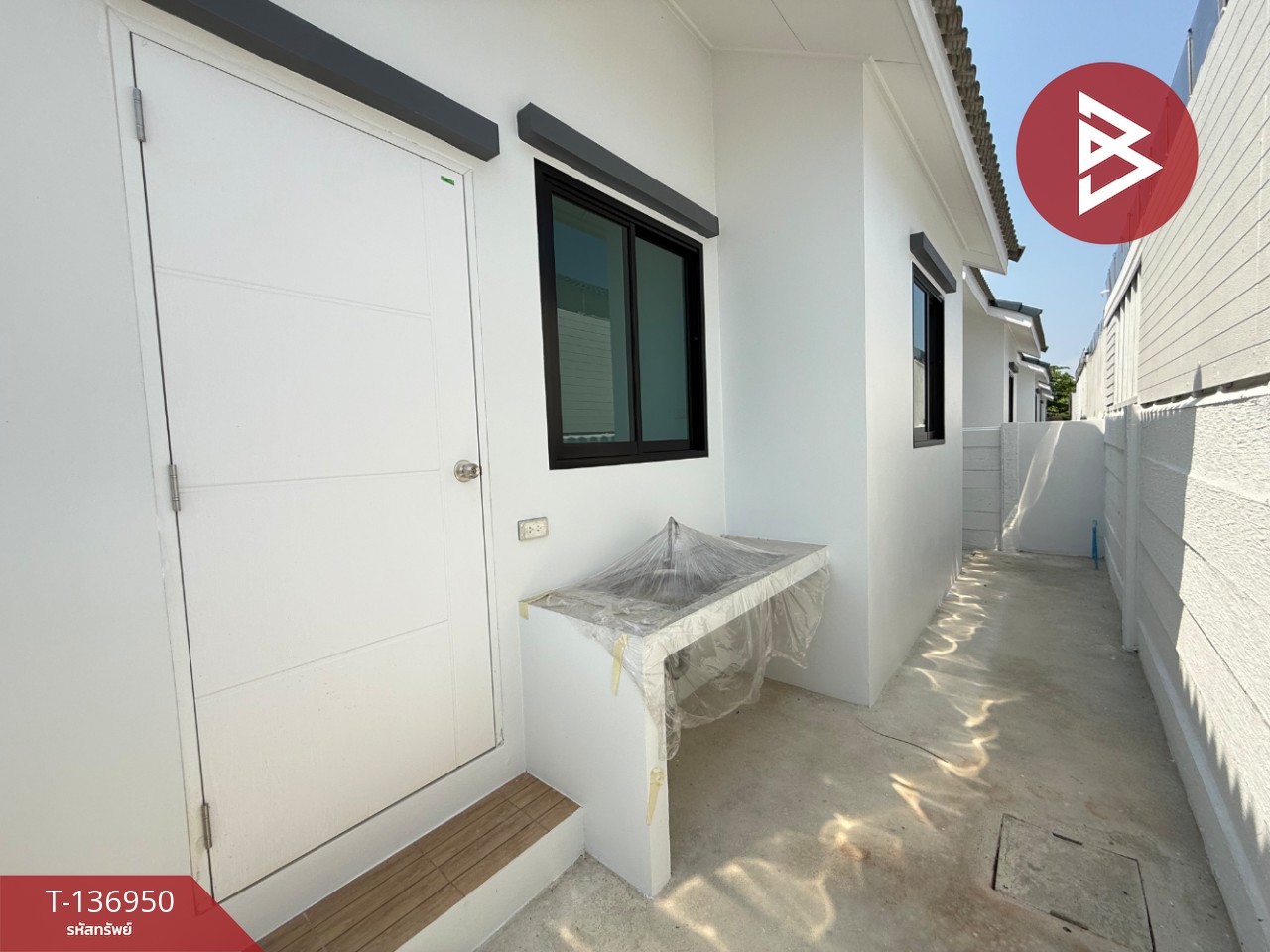 ขายบ้านเดี่ยวชั้นเดียว เนื้อที่ 30 ตร.วา ถนนขาด นครปฐม 15