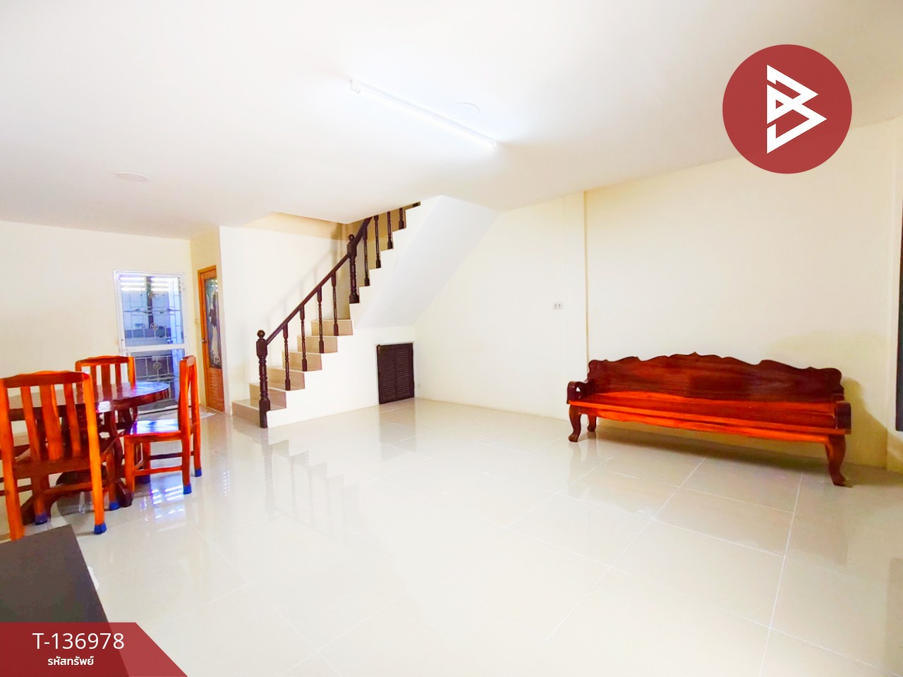 ขายทาวน์เฮ้าส์ หมู่บ้านวิเศษสุขนคร พันท้ายนรสิงห์ สมุทรสาคร 3