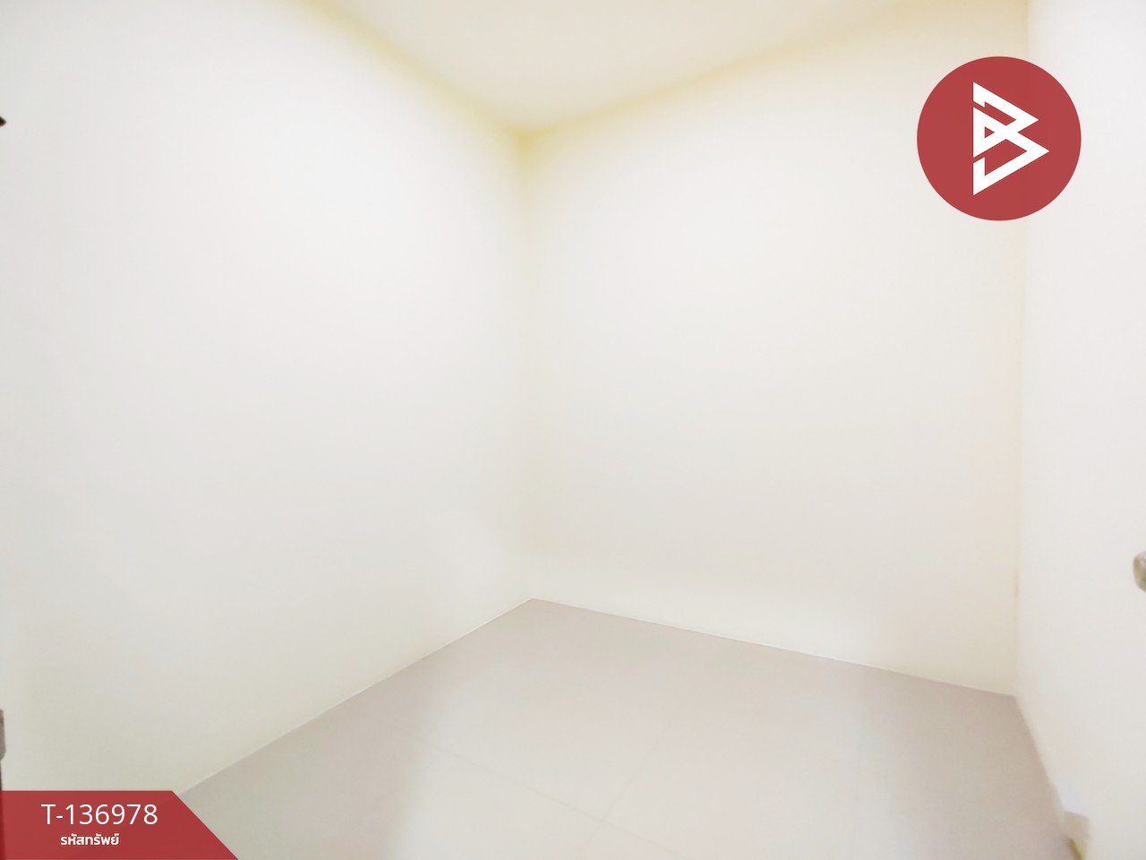 ขายทาวน์เฮ้าส์ หมู่บ้านวิเศษสุขนคร พันท้ายนรสิงห์ สมุทรสาคร 8