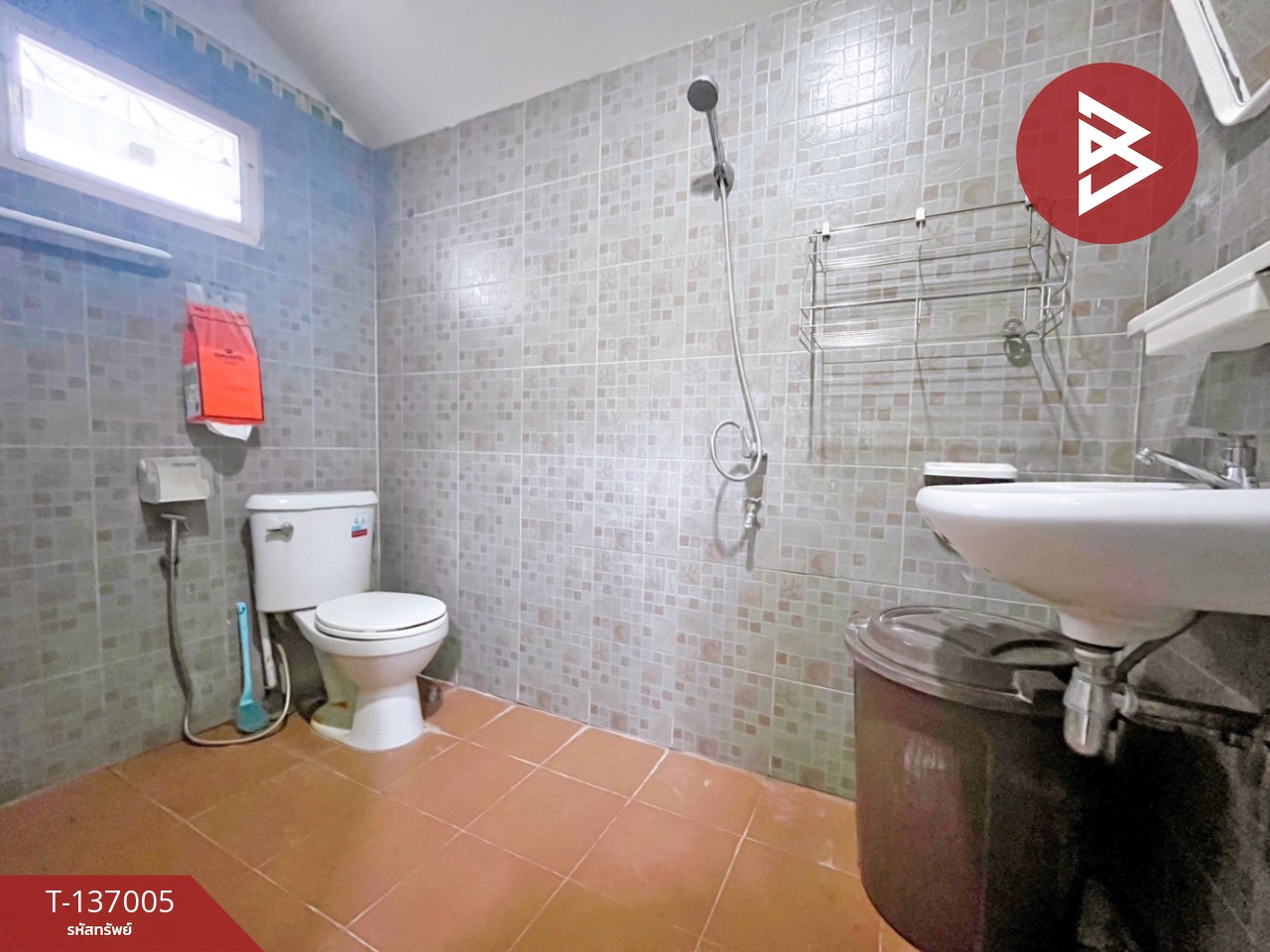 ขายบ้านเดี่ยว เนื้อที่ 60 ตารางวา ต.หนองบัว จ.กาญจนบุรี ทำเลดี 12