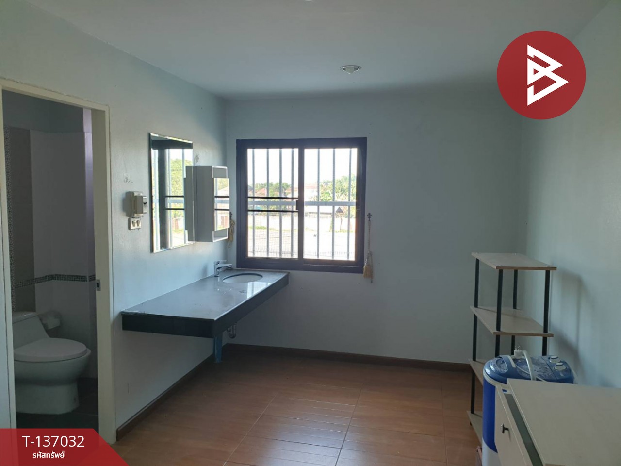 ขายอาคารพาณิชย์ 4 คูหา เนื้อที่ 72 ตร.วา ชุมแสง นครสวรรค์ 2