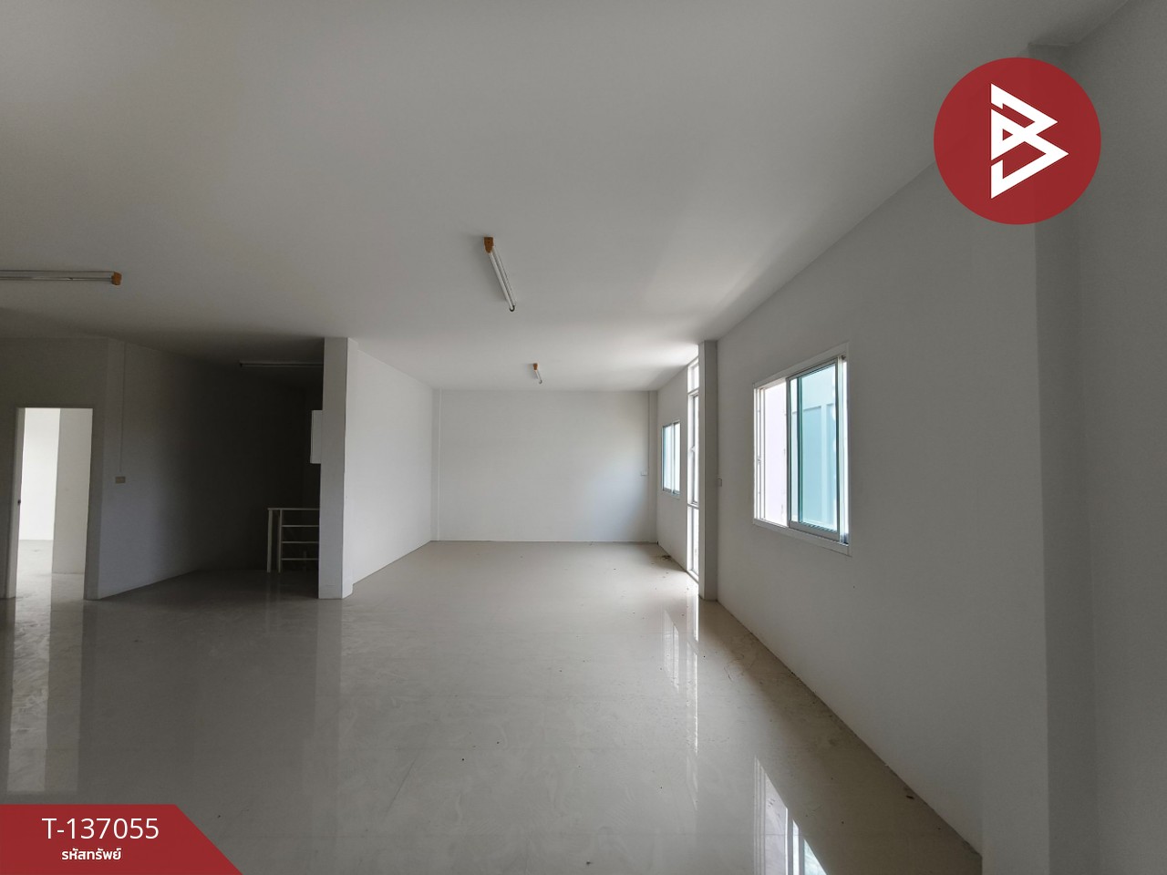 ขายอาคารพาณิชย์ 3 คูหา เนื้อที่ 83.5 ตร.วา พลับพลา จันทบุรี 14