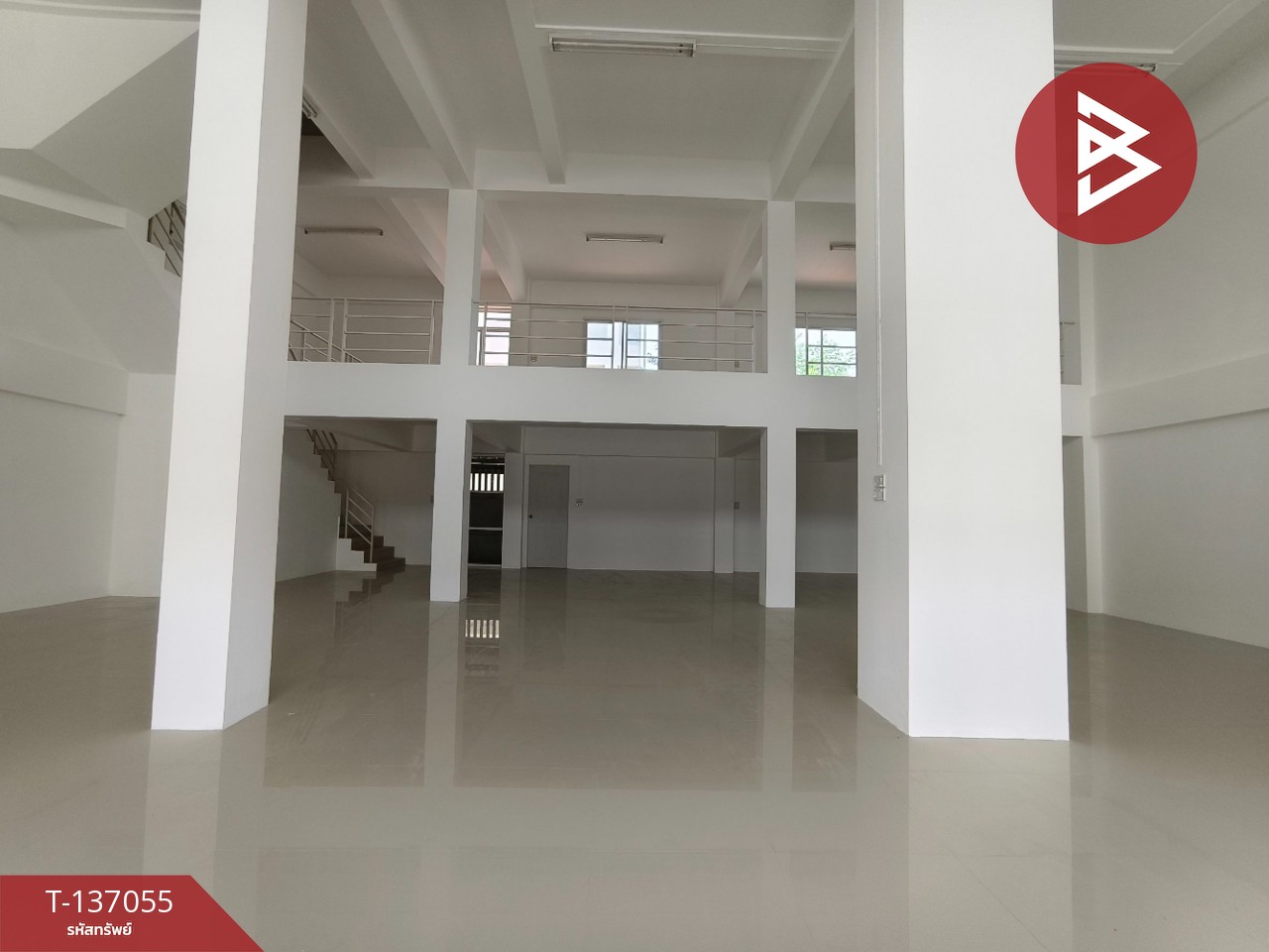 ขายอาคารพาณิชย์ 3 คูหา เนื้อที่ 83.5 ตร.วา พลับพลา จันทบุรี 6