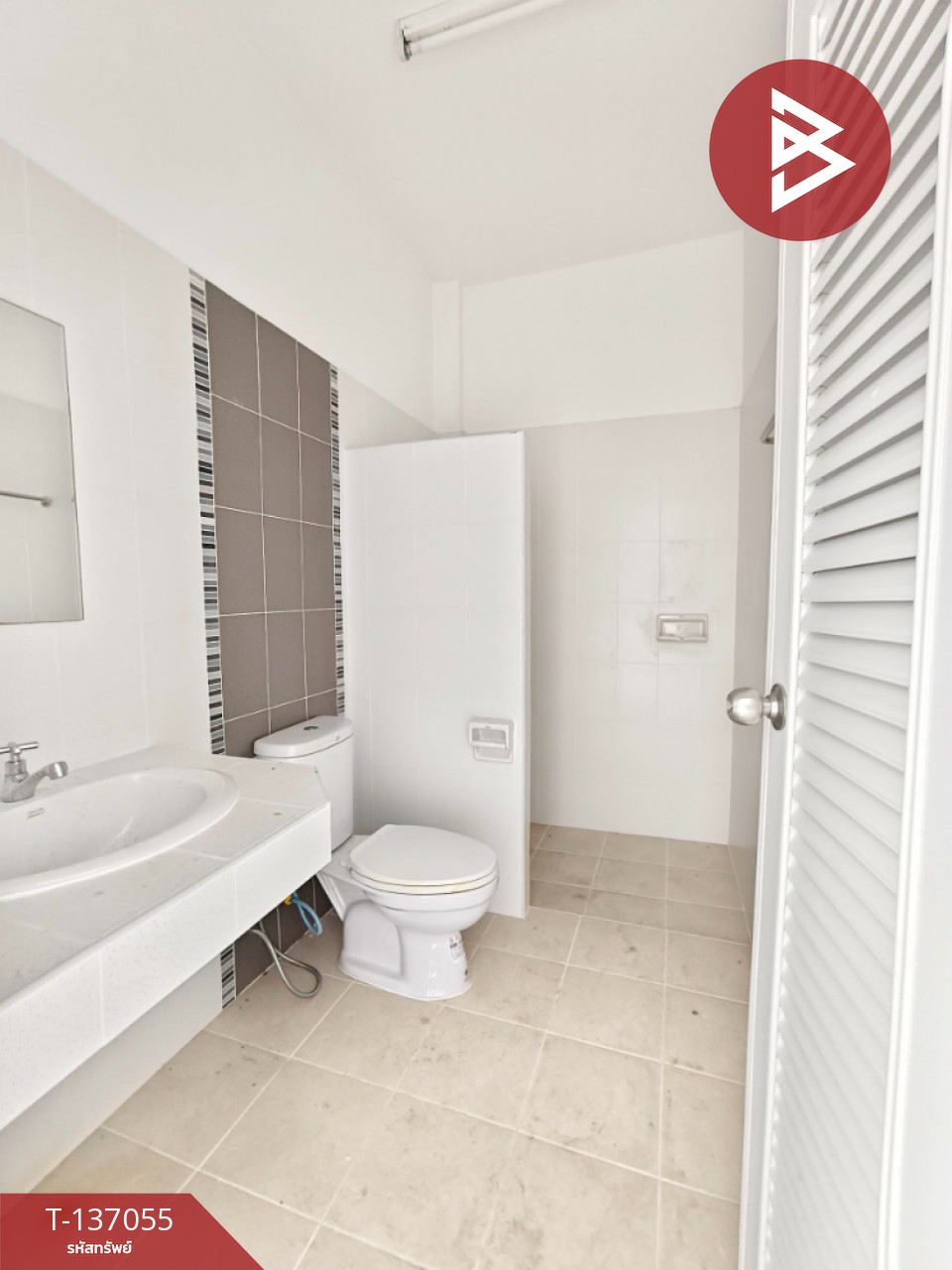 ขายอาคารพาณิชย์ 3 คูหา เนื้อที่ 83.5 ตร.วา พลับพลา จันทบุรี 15