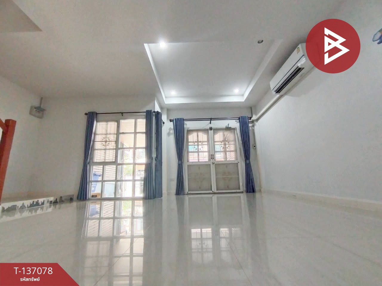 ขายทาวน์เฮ้าส์ หมู่บ้านนครทองเพรสซิเด้นท์ บางพลี-ตำหรุ แพรกษา สมุทรปราการ พร้อมอยู่ 4