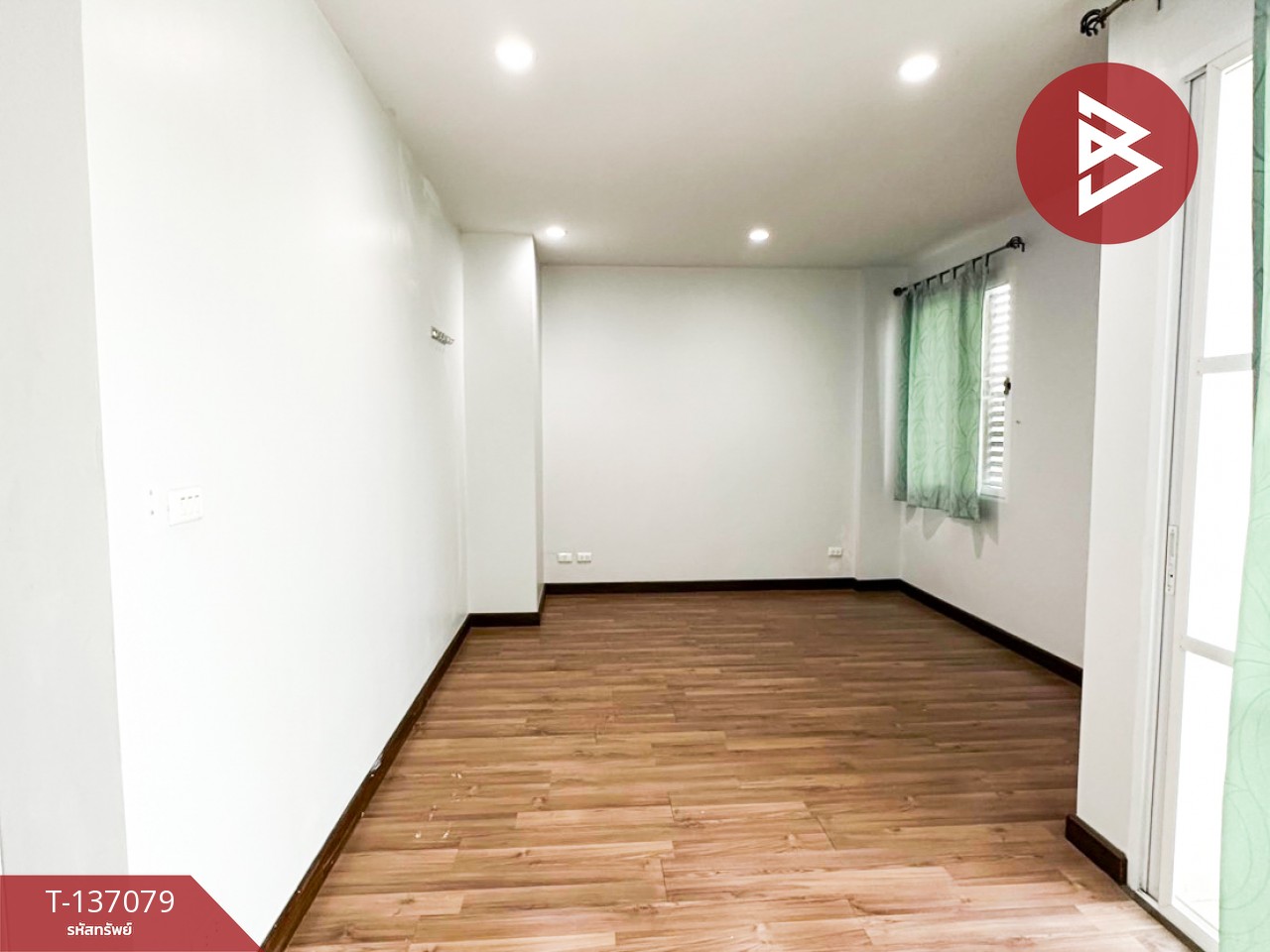 ขาย/เช่าสำนักงาน 4 ชั้น เนื้อที่ 23.6 ตร.วา ประเวศ กรุงเทพมหานคร 8