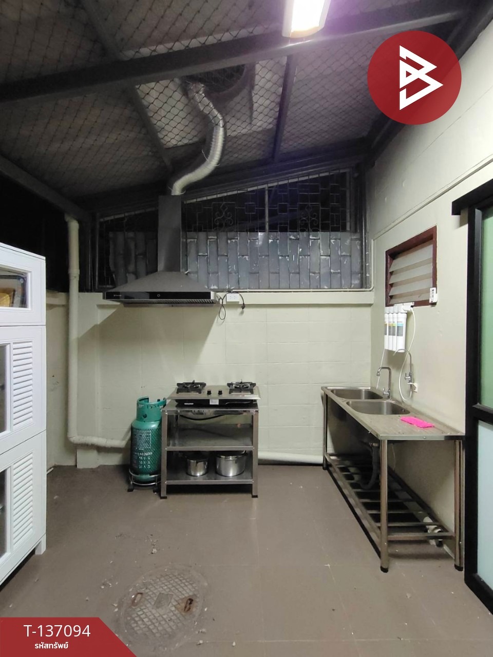 ขายอาคารพาณิชย์ หมู่บ้านรื่นฤดี รามคำแหง 180 กรุงเทพมหานคร ใกล้ MRT สถานีเคหะรามคำแหง 4