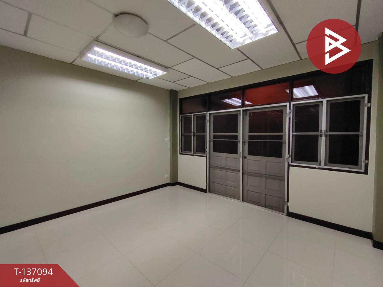 ขายอาคารพาณิชย์ หมู่บ้านรื่นฤดี รามคำแหง 180 กรุงเทพมหานคร ใกล้ MRT สถานีเคหะรามคำแหง 9
