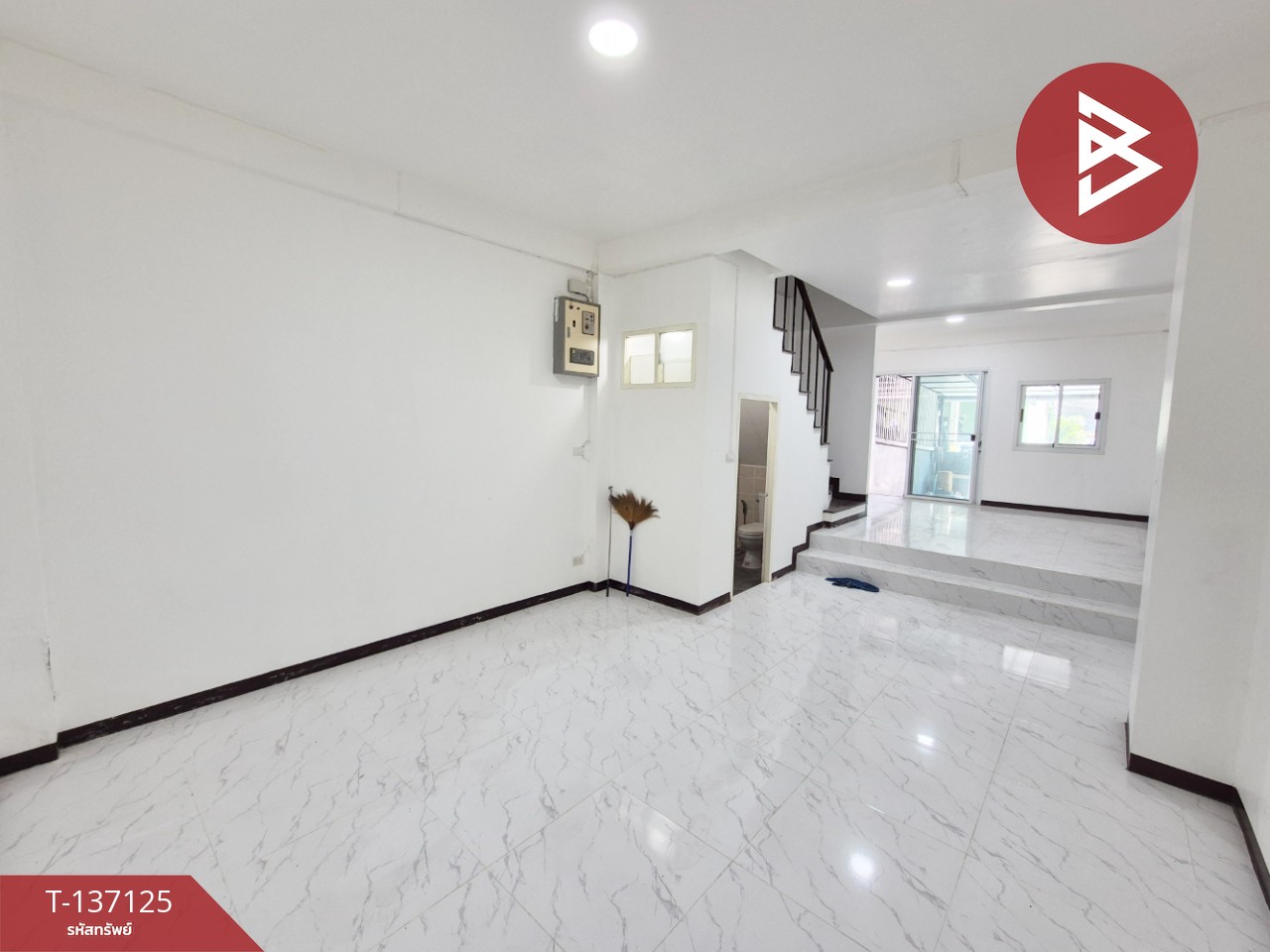 ขายทาวน์เฮ้าส์ หมู่บ้านโอเชี่ยนวิลเลจ เทศบาลบางปู68 ท้ายบ้าน สมุทรปราการ 4