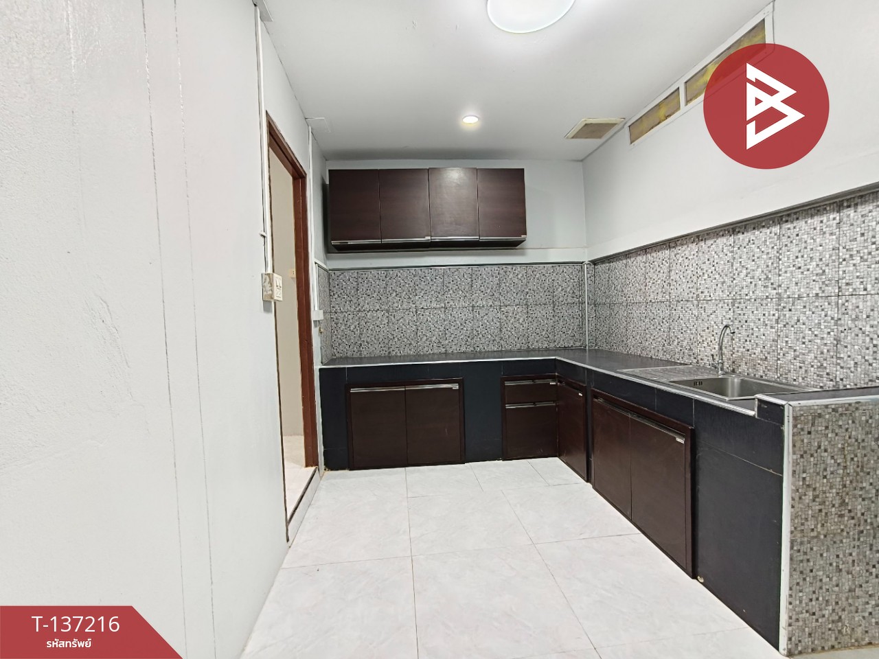 ขายทาวน์เฮ้าส์ หมู่บ้านแสนสุข จันทบุรี 11