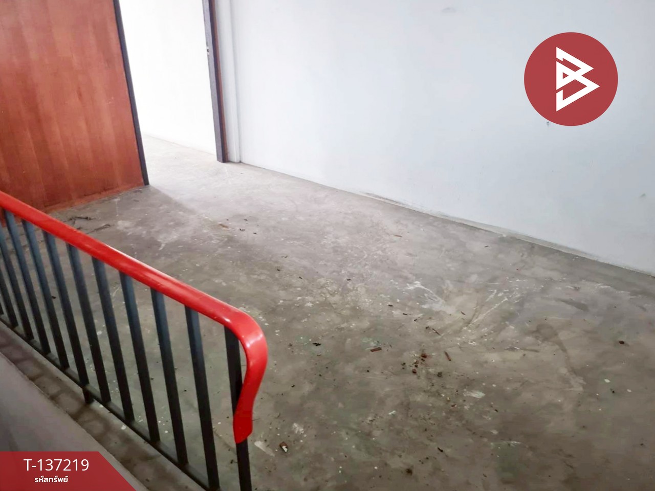 ขายอาคารพาณิชย์ 3 ชั้น เนื้อที่ 17 ตารางวา ต.ห้วยจรเข้ เมืองนครปฐม 7