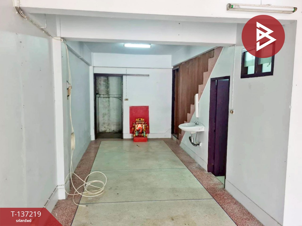 ขายอาคารพาณิชย์ 3 ชั้น เนื้อที่ 17 ตารางวา ต.ห้วยจรเข้ เมืองนครปฐม 5