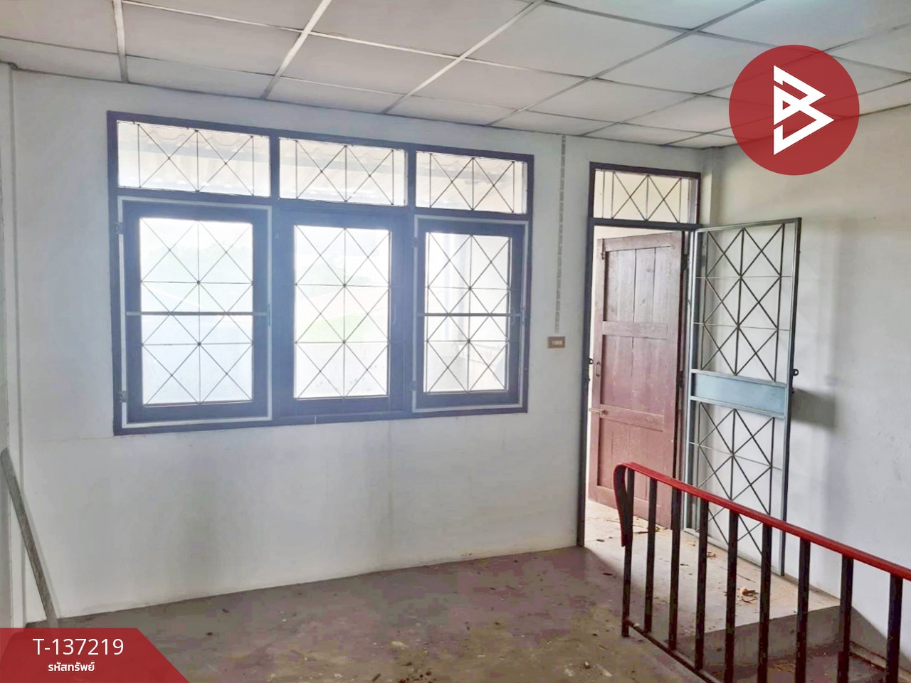 ขายอาคารพาณิชย์ 3 ชั้น เนื้อที่ 17 ตารางวา ต.ห้วยจรเข้ เมืองนครปฐม 9