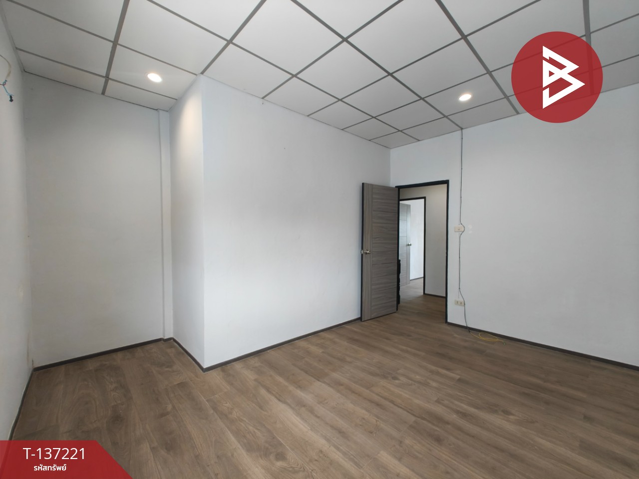 ขายทาวน์เฮ้าส์ หมู่บ้านสายรุ้ง หนามแดง-บางพลี สมุทรปราการ พร้อมอยู่ 8