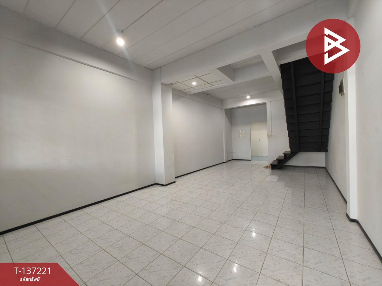 ขายทาวน์เฮ้าส์ หมู่บ้านสายรุ้ง หนามแดง-บางพลี สมุทรปราการ พร้อมอยู่ 4