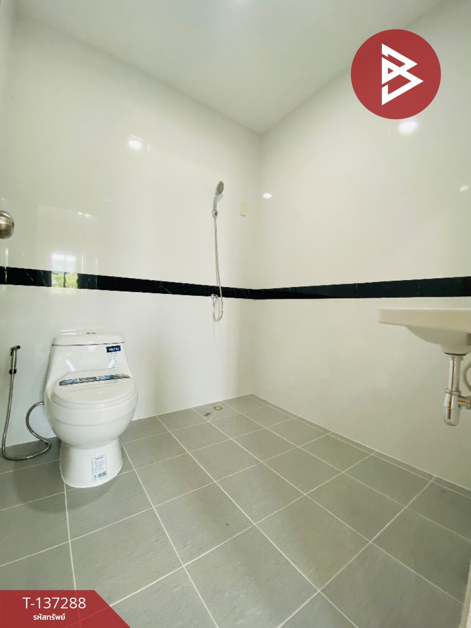 ขายทาวน์เฮ้าส์ หมู่บ้านสวนแก้ว สมุทรสงคราม ทำเลดี ใกล้แหล่งชุมชน 12