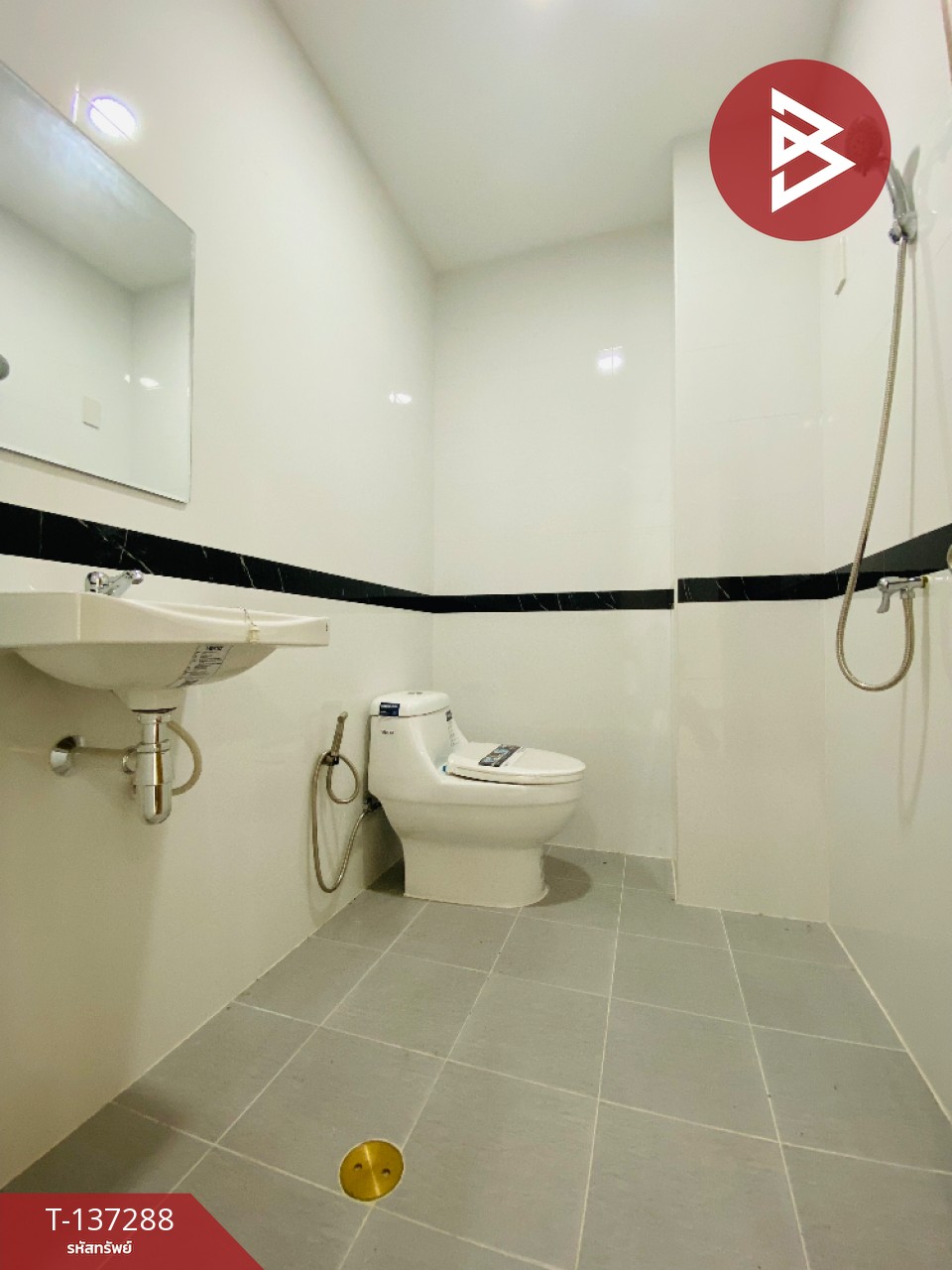 ขายทาวน์เฮ้าส์ หมู่บ้านสวนแก้ว สมุทรสงคราม ทำเลดี ใกล้แหล่งชุมชน 13