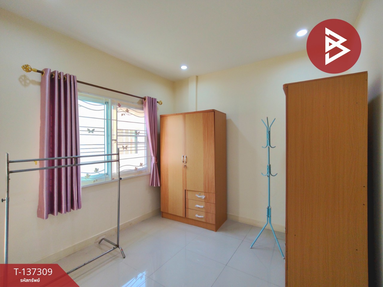 ขายทาวน์เฮ้าส์ หมู่บ้านเทพารักษ์ โครงการ 15 บางเสาธง สมุทรปราการ พร้อมผู้เช่า 13