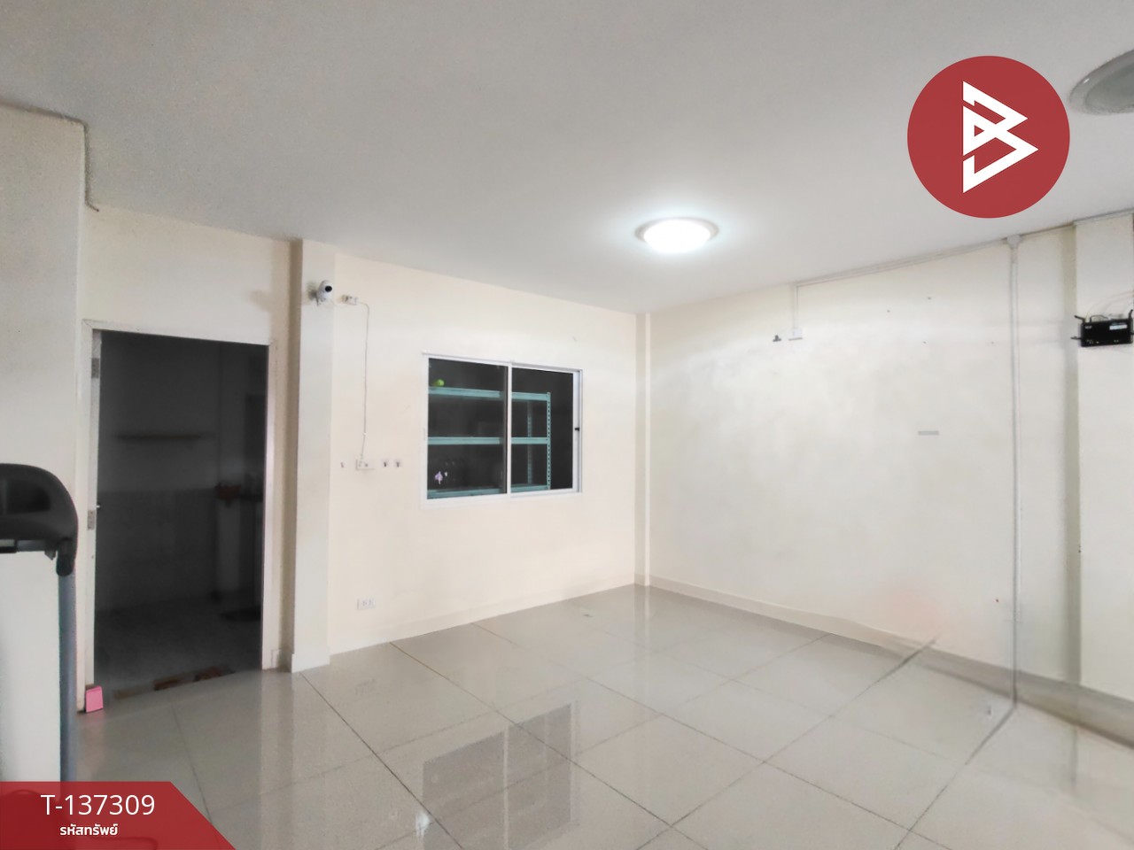 ขายทาวน์เฮ้าส์ หมู่บ้านเทพารักษ์ โครงการ 15 บางเสาธง สมุทรปราการ พร้อมผู้เช่า 6