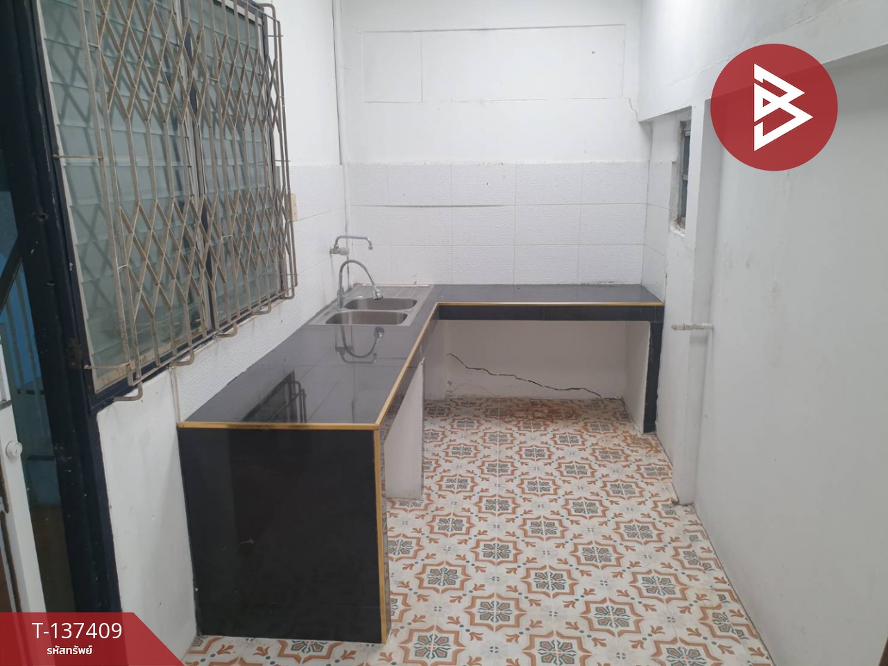 ขายทาวน์เฮ้าส์ 2 ชั้น เนื้อที่ 16.7 ตร.วา ถ.สวรรค์วิถี จ.นครสวรรค์ 7