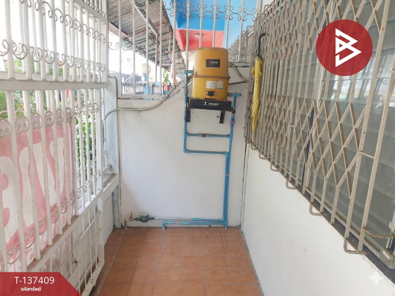 ขายทาวน์เฮ้าส์ 2 ชั้น เนื้อที่ 16.7 ตร.วา ถ.สวรรค์วิถี จ.นครสวรรค์ 2