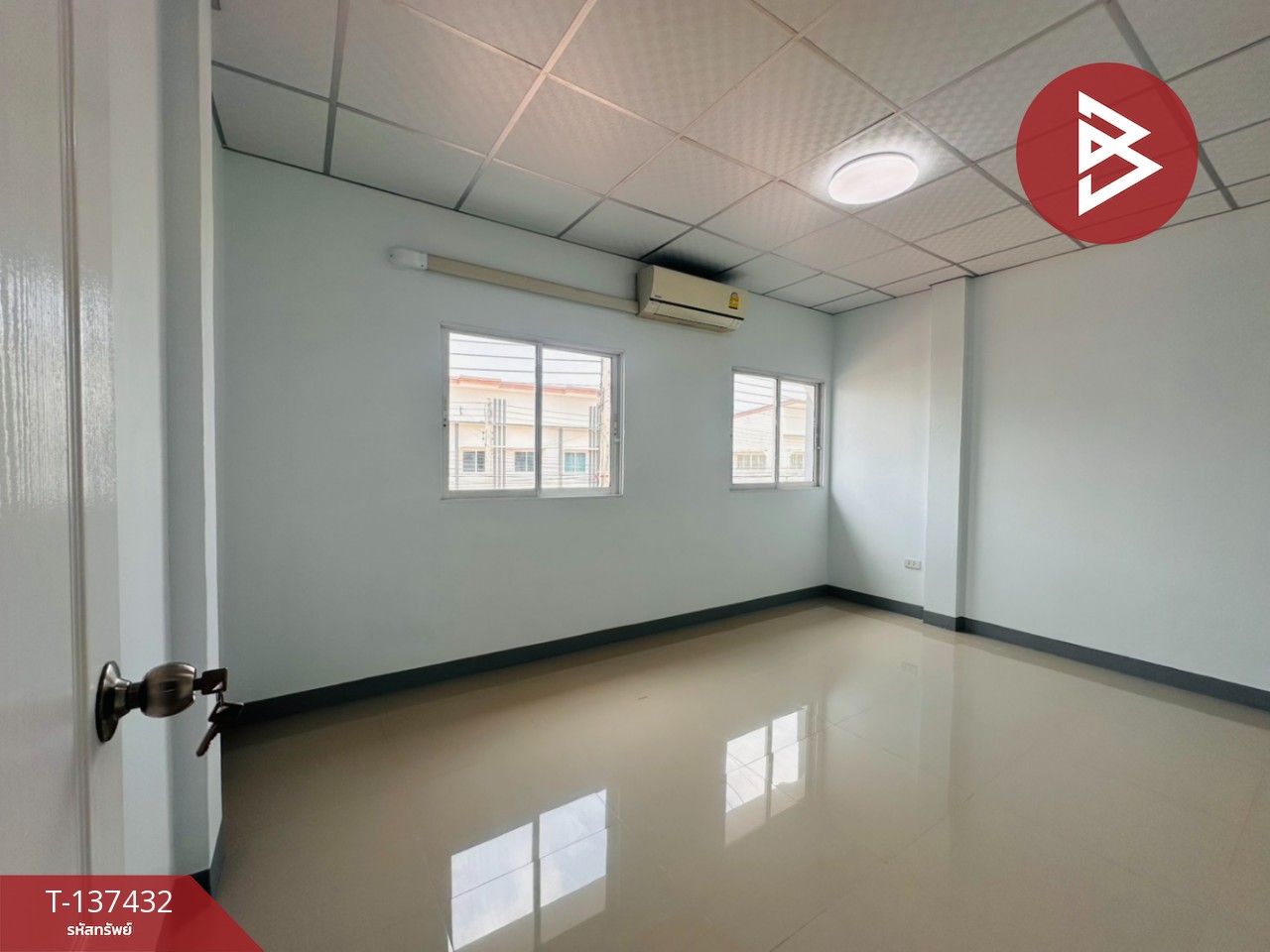 ขายทาวน์เฮ้าส์ หมู่บ้านเพชรทวี เพชรเกษม-ไร่ขิง นครปฐม 9