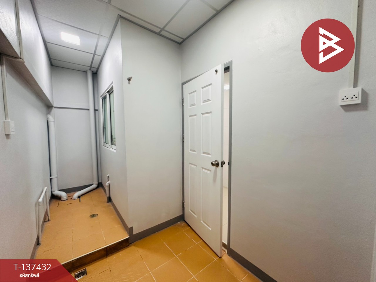 ขายทาวน์เฮ้าส์ หมู่บ้านเพชรทวี เพชรเกษม-ไร่ขิง นครปฐม 8