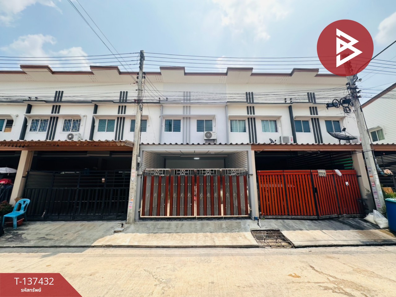 ขายทาวน์เฮ้าส์ หมู่บ้านเพชรทวี เพชรเกษม-ไร่ขิง นครปฐม 1