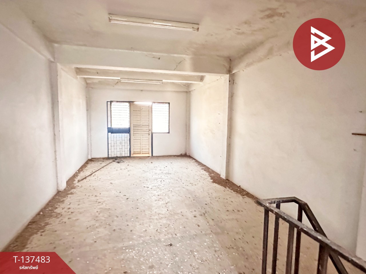 ขายอาคารพาณิชย์ 2 คูหาหลังมุม ถนนบึงพระจันทร์ ต.ในเมือง จ.พิษณุโลก 10