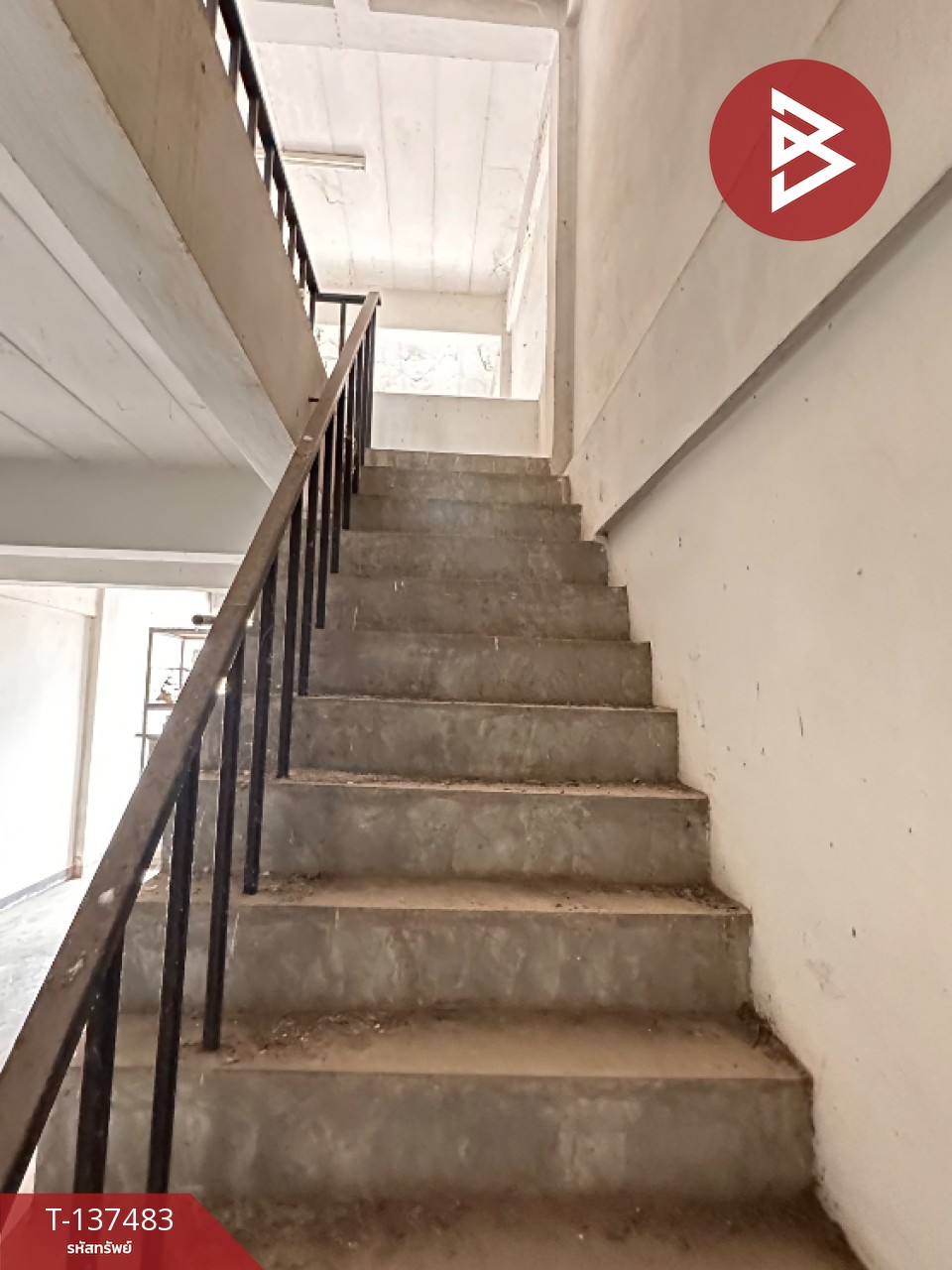 ขายอาคารพาณิชย์ 2 คูหาหลังมุม ถนนบึงพระจันทร์ ต.ในเมือง จ.พิษณุโลก 8